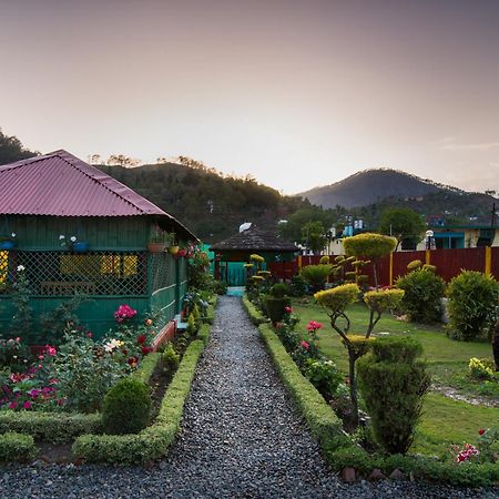 Ivy The Boutique Hotel Near Neem Karoli Temple ナイニタール エクステリア 写真